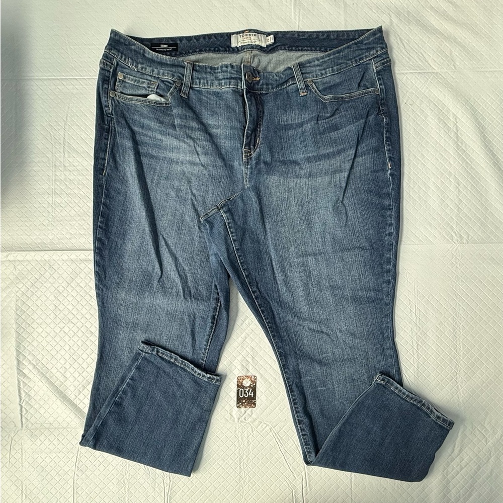 Torrid Women's Skinny Leg Blue Jeans